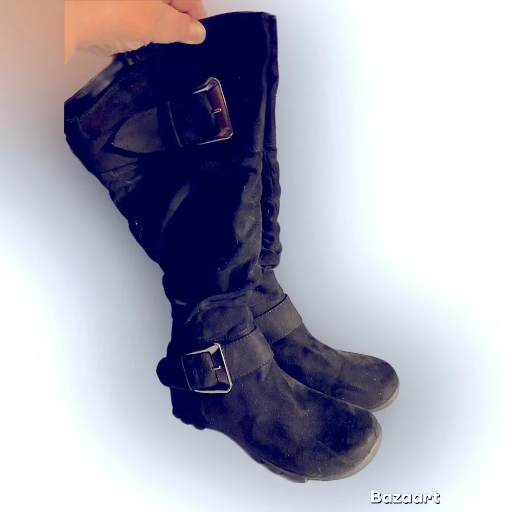 UNR8ED Skarlette Slouch Boots, NWOT,Riding, Faux Suede, Full Zip,Sz 7.5, Neutral